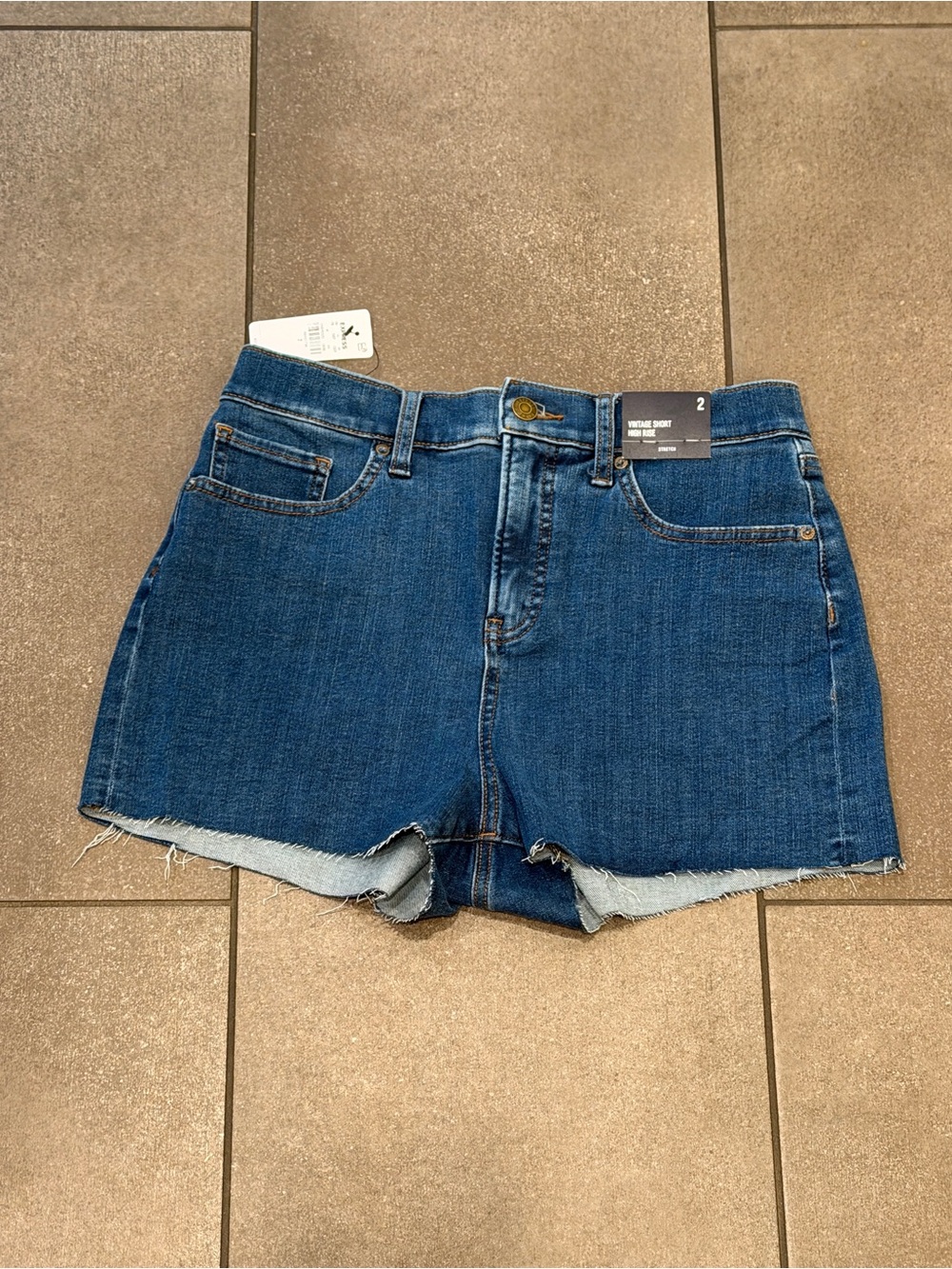 NWT Express Vintage High/rise Raw-Hem Dark Blue Denim Shorts Size 2